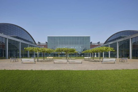 Atrium - green area in the exhibition grounds