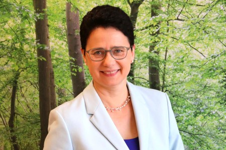Ministerin für Ländlichen Raum, Landwirtschaft und Heimat Marion Gentges MdL
